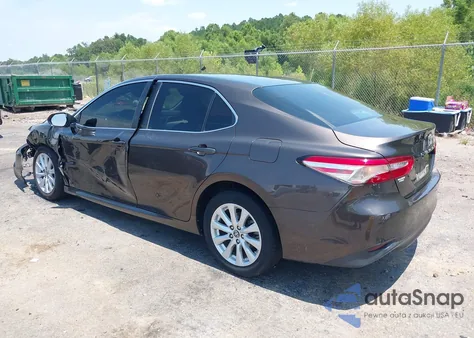 2018 Toyota Camry Le from USA, damaged, VIN 4T1B11HK9JU600250